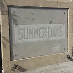 מלון דירות Summer Days פליראקי