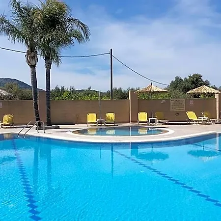 Aparthotel Summer Days 4*