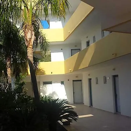 Summer Days Aparthotel