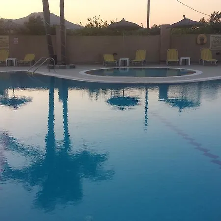 Aparthotel Summer Days 4*