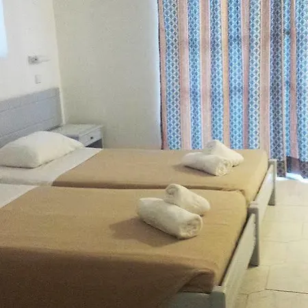 Summer Days 아파트호텔 팔리라키