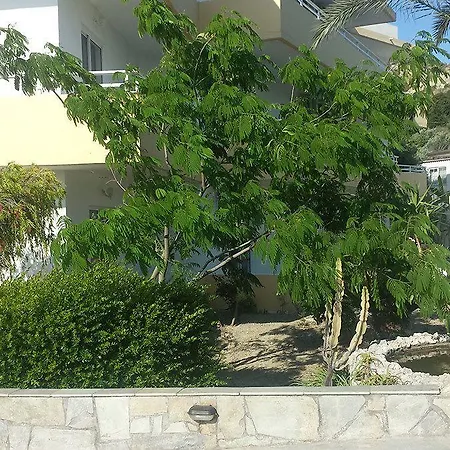 Aparthotel Summer Days 4*