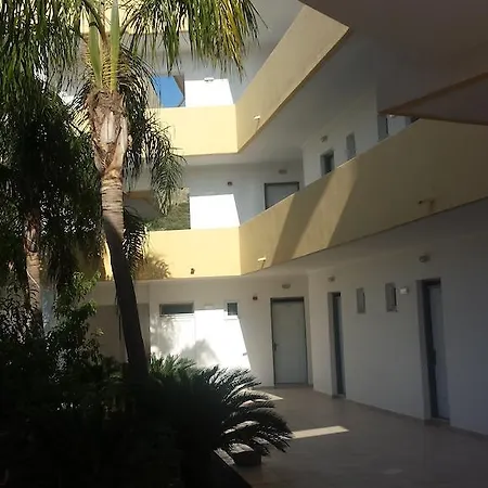 Aparthotel Summer Days