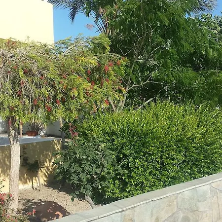 Summer Days מלון דירות פליראקי