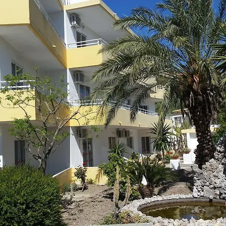 Aparthotel Summer Days 3*