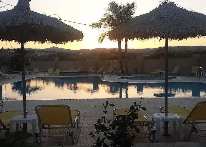 Summer Days Apart-hotel 4*