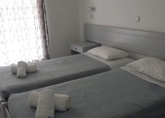 夏日酒店 法里拉基